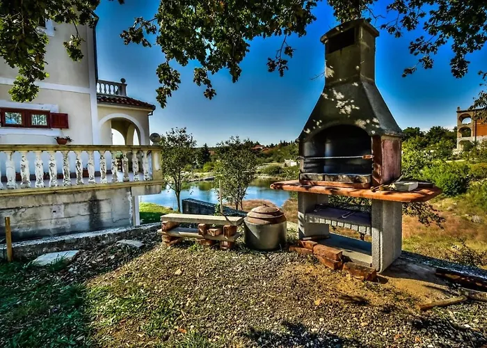 Roko Апартаменты Krusevo (Zadar)